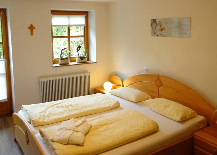 Alojamento de Acomodação e Pequeno-almoço Haus Binderschuster